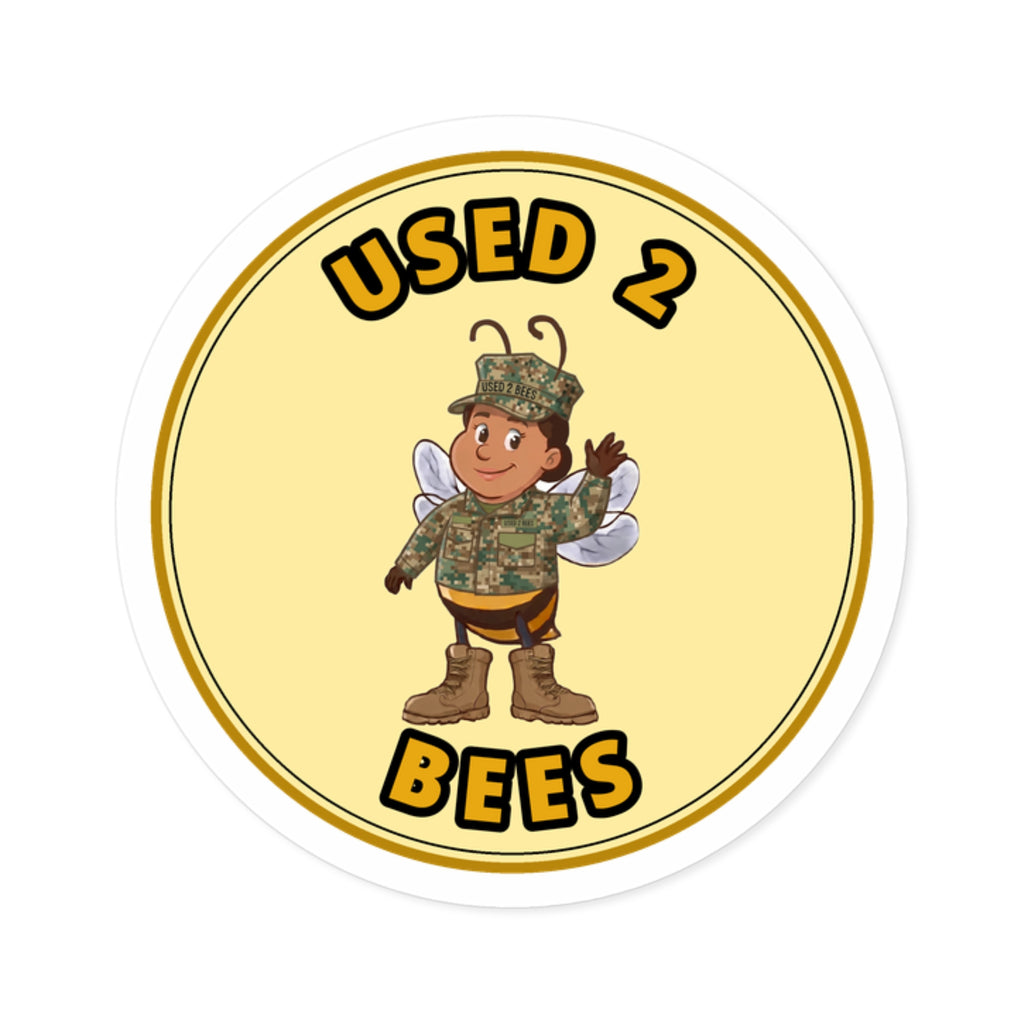 Used 2 Bees Circle Sticker — Field Camo Bee (Desert, Female)