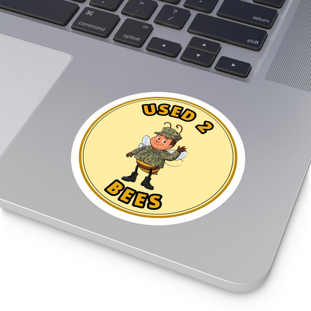 Used 2 Bees Circle Sticker — Navy Camo (Male)