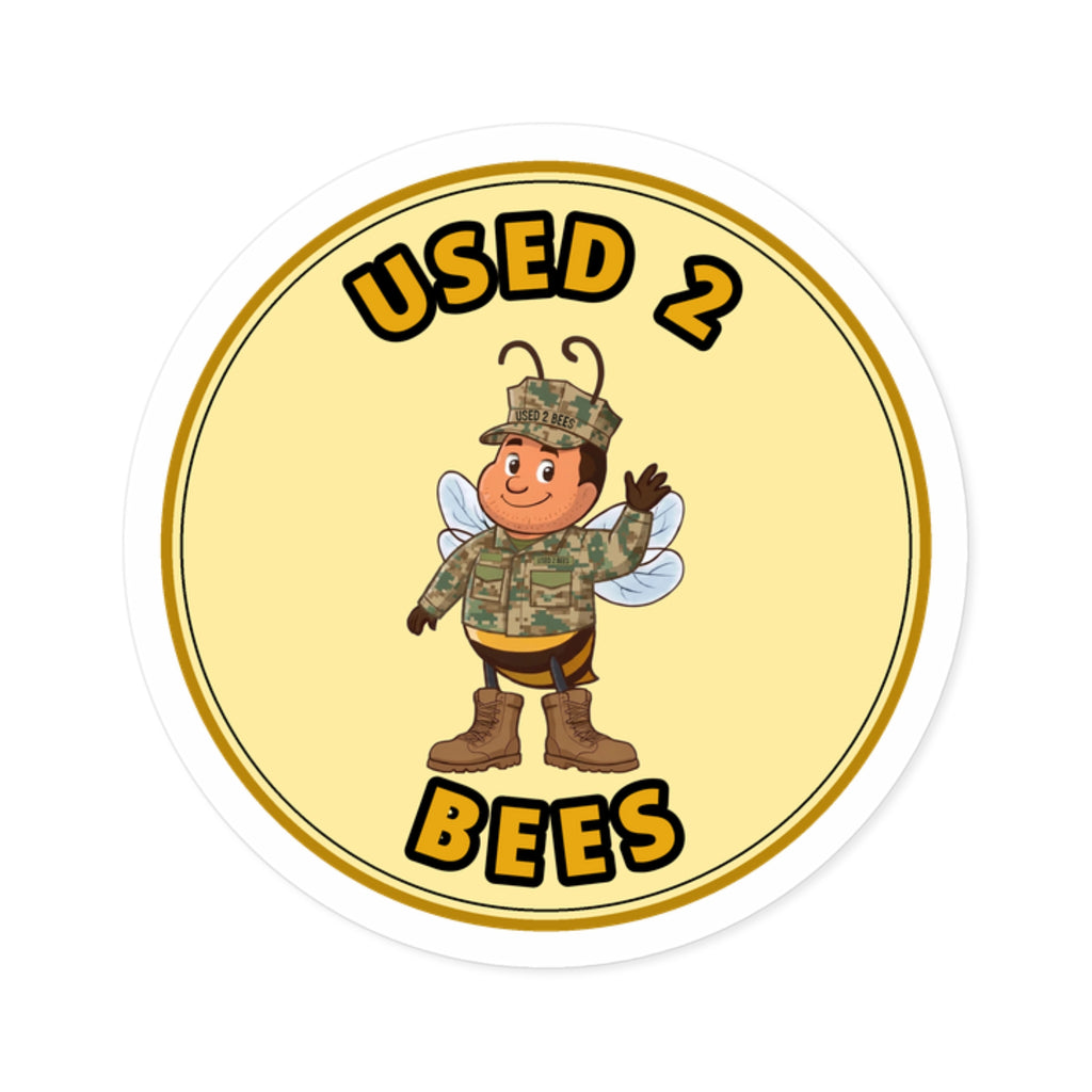 Used 2 Bees Circle Sticker — Field Camo Bee (Desert, Male)