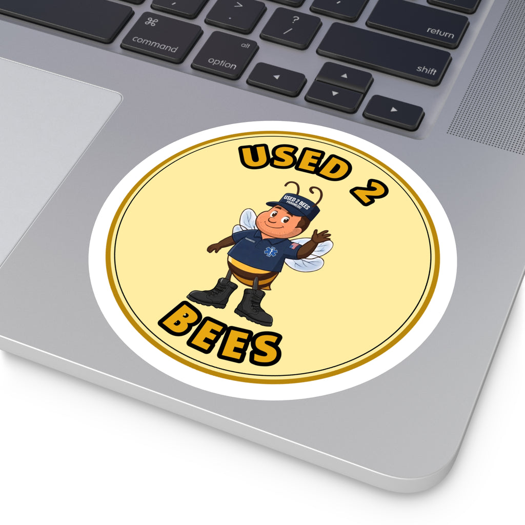 Used 2 Bees Circle Sticker — Paramedic (Male)