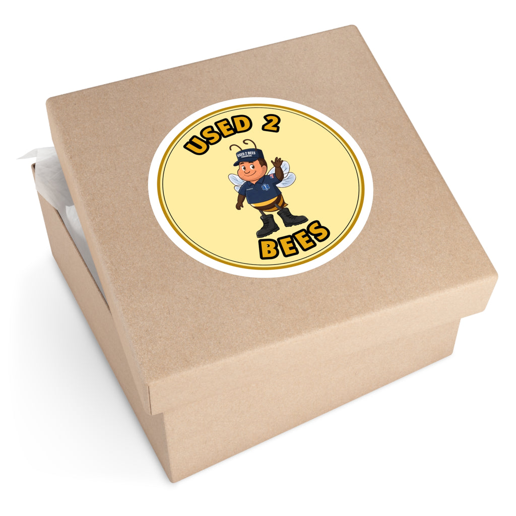 Used 2 Bees Circle Sticker — Paramedic (Male)