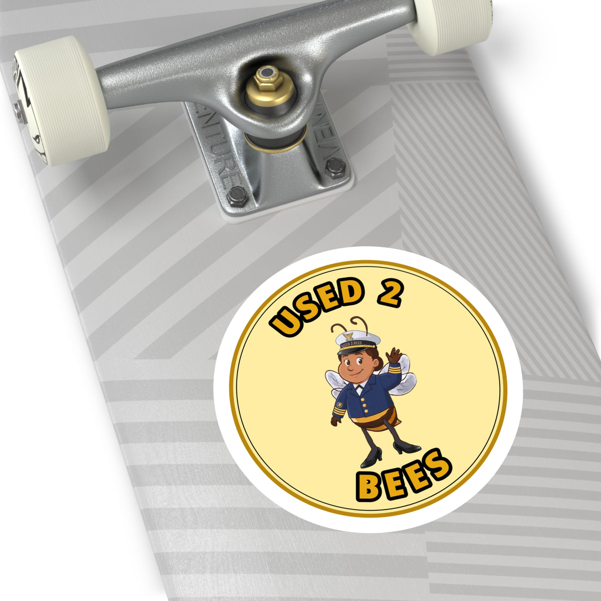 Used 2 Bees Circle Sticker — Coast Guard Dress Officer (Female)